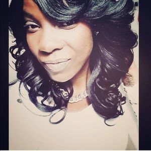 Meet your Posher, Earlette